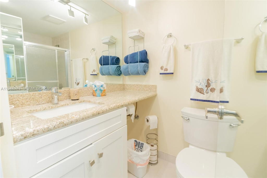 Real estate property located at 250 174th St #1118, Miami-dade, Winston Towers 100 Condo, Sunny Isles Beach, FL