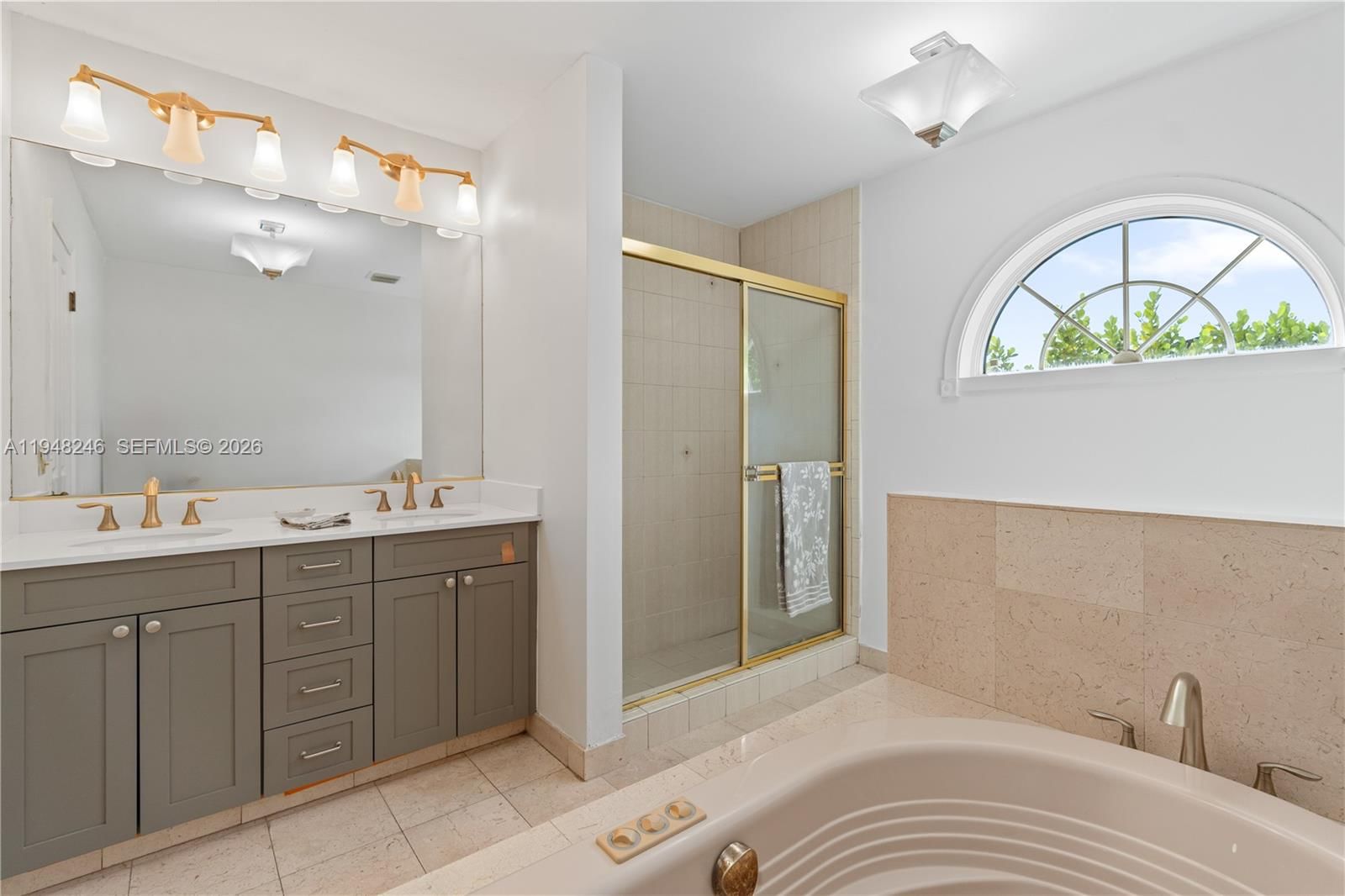 Real estate property located at 15200 84th Ave, Miami-dade, Southwood 11th Addn, Palmetto Bay, FL
