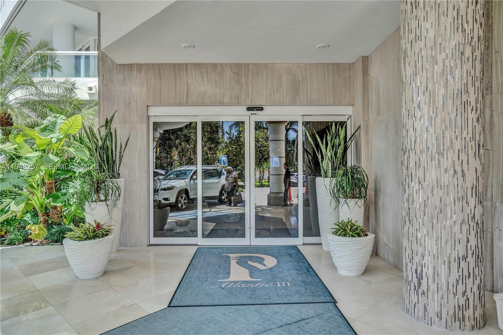 Real estate property located at 21050 Point Pl #3104, Miami-dade, Atlantic Iii At The Point, Aventura, FL