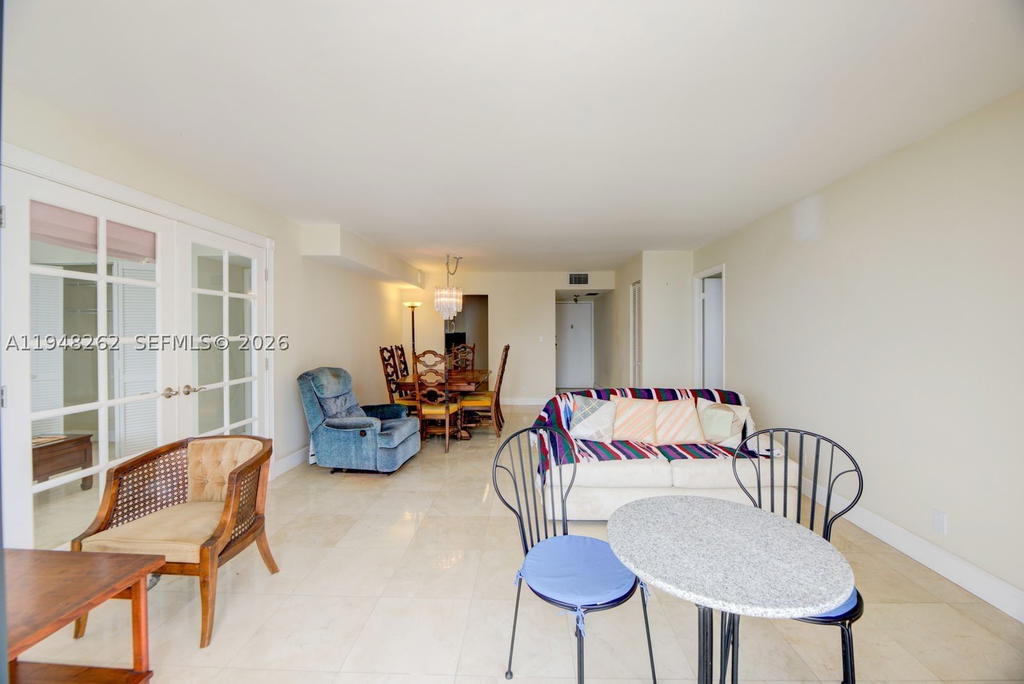 Real estate property located at 2101 Ocean Dr #2608, Broward, Quadomain Tower I And Iv, Hollywood, FL