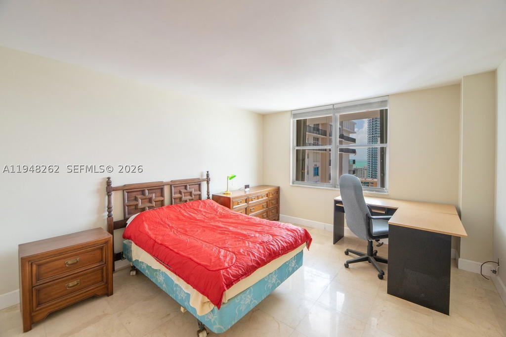 Real estate property located at 2101 Ocean Dr #2608, Broward, Quadomain Tower I And Iv, Hollywood, FL