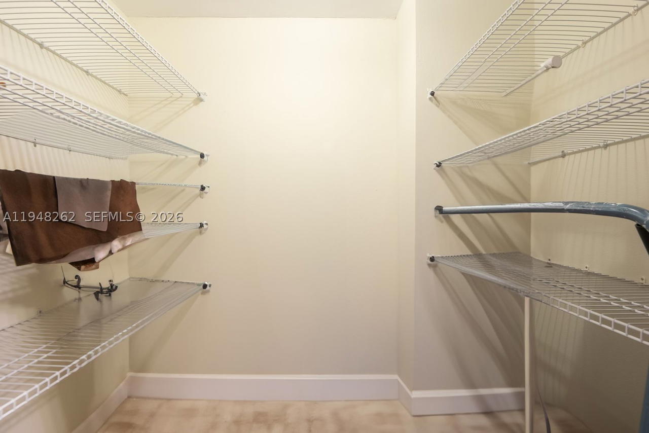 Real estate property located at 2101 Ocean Dr #2608, Broward, Quadomain Tower I And Iv, Hollywood, FL
