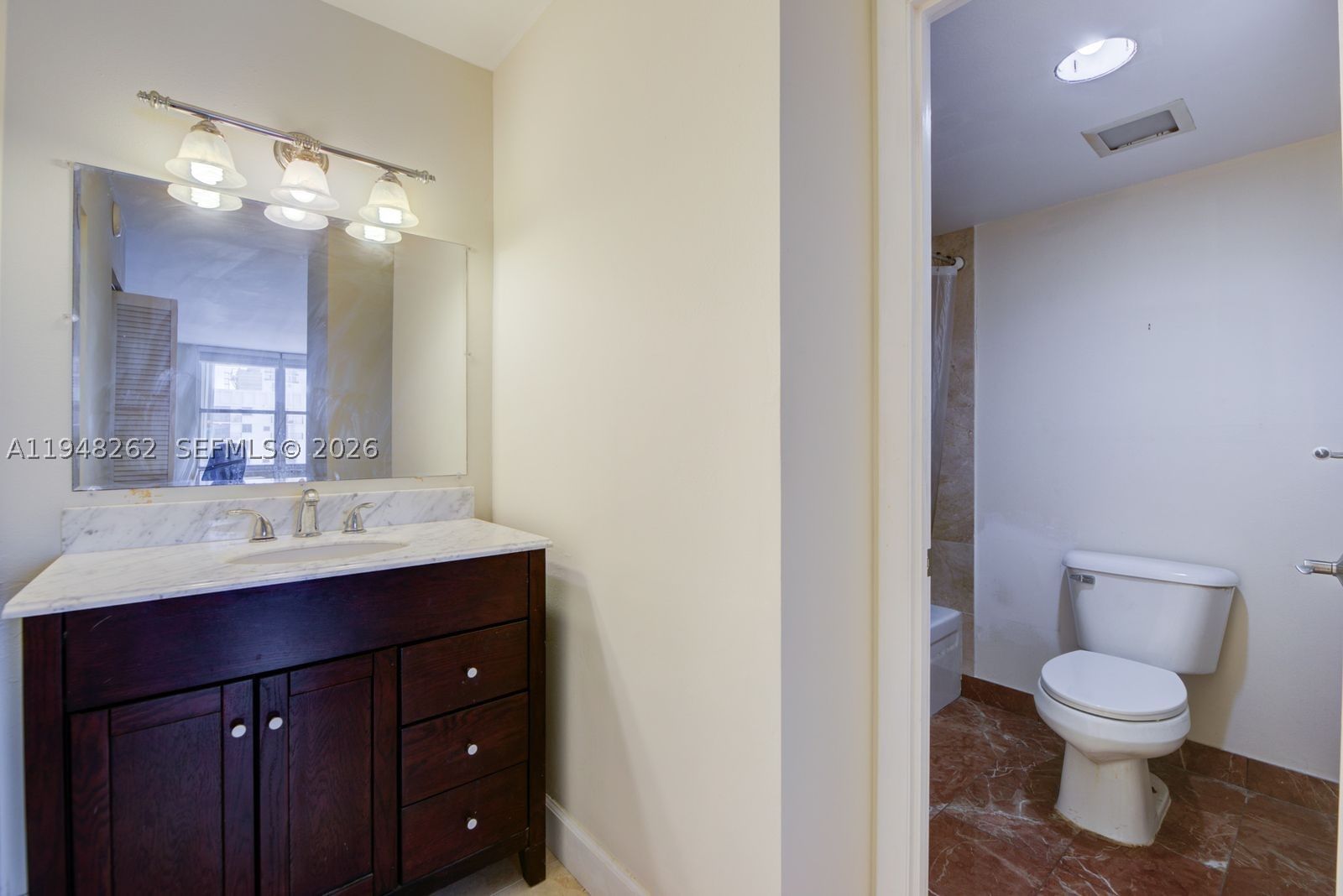 Real estate property located at 2101 Ocean Dr #2608, Broward, Quadomain Tower I And Iv, Hollywood, FL