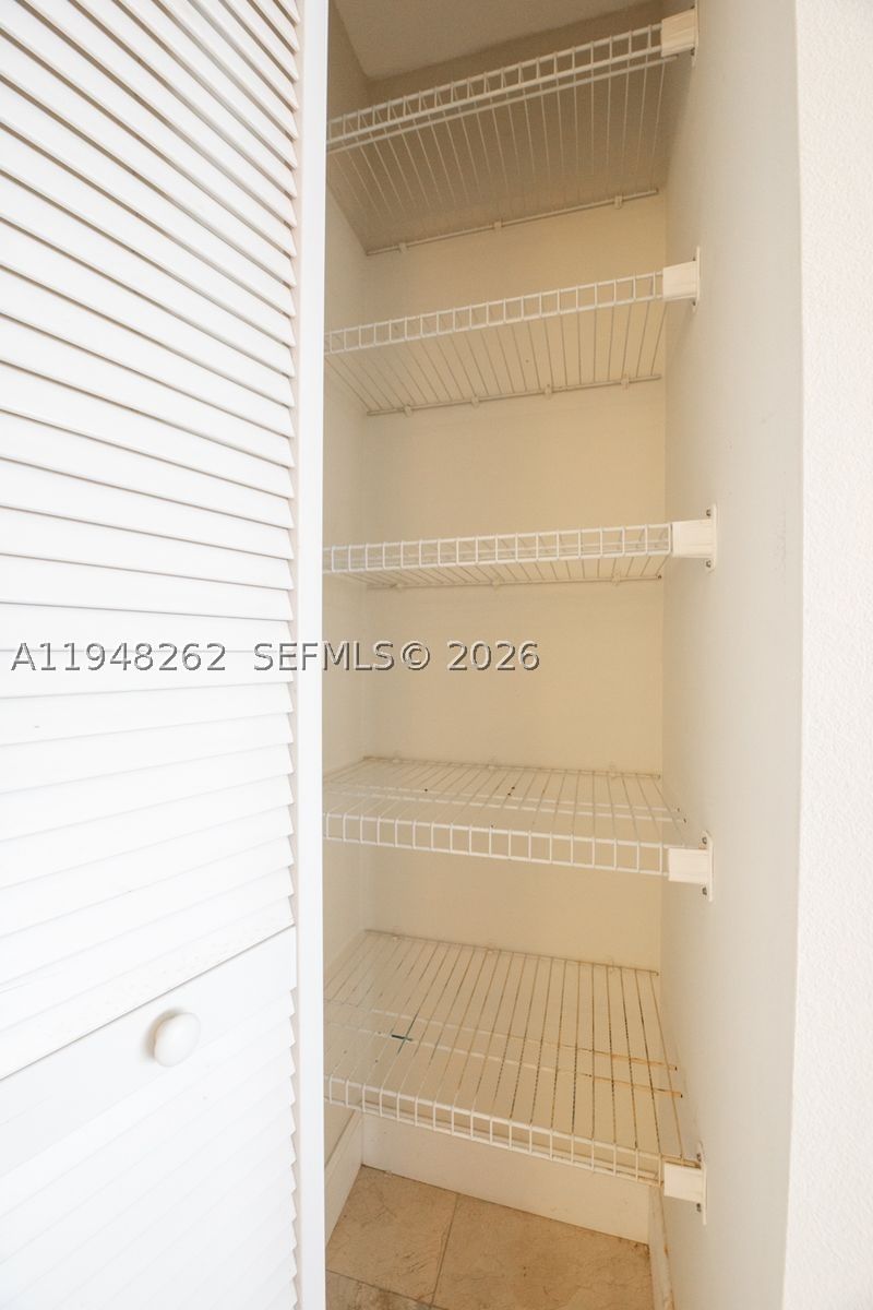 Real estate property located at 2101 Ocean Dr #2608, Broward, Quadomain Tower I And Iv, Hollywood, FL