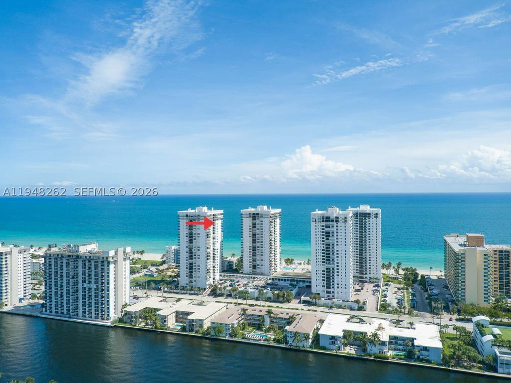 Real estate property located at 2101 Ocean Dr #2608, Broward, Quadomain Tower I And Iv, Hollywood, FL