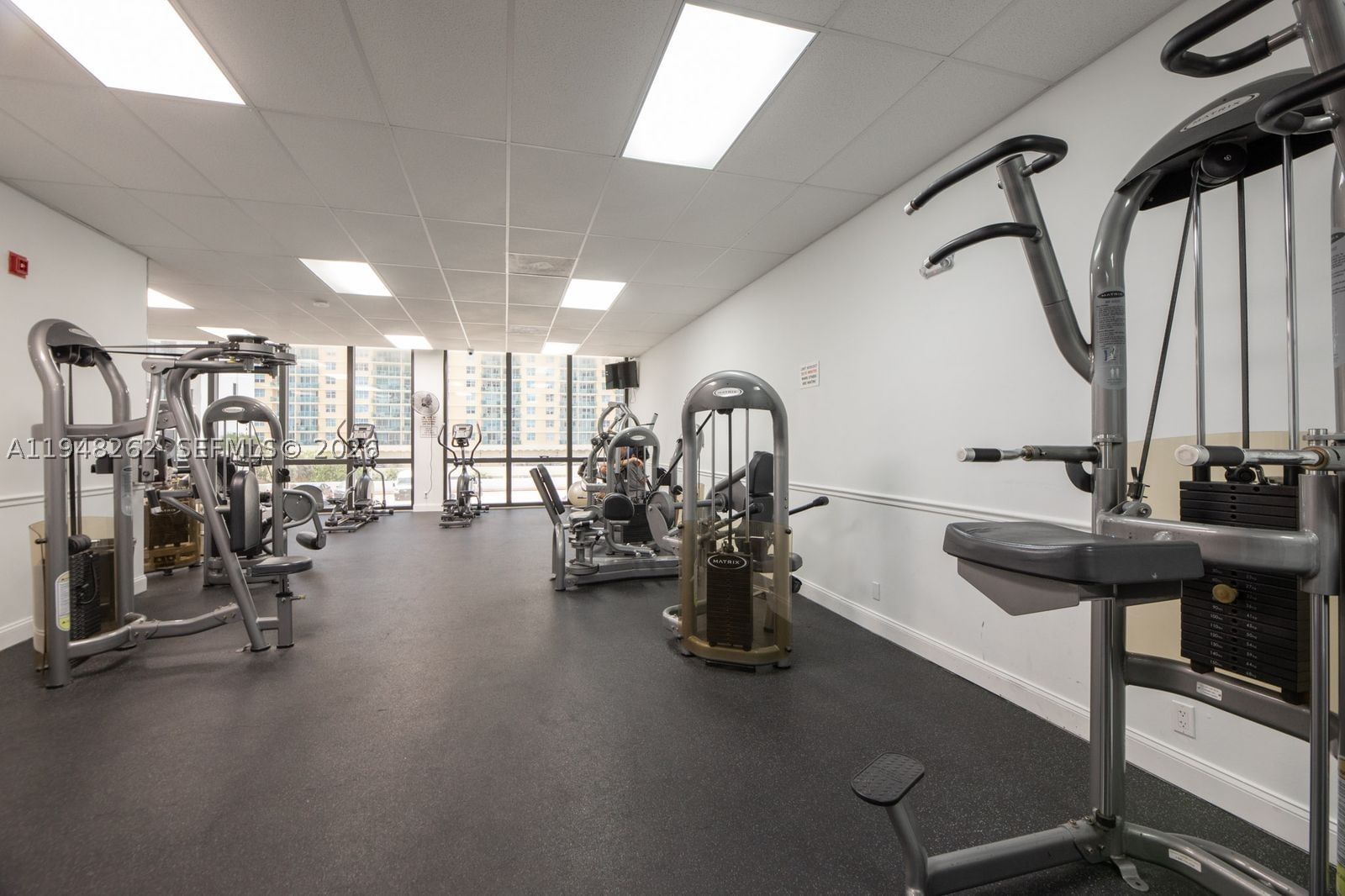 Real estate property located at 2101 Ocean Dr #2608, Broward, Quadomain Tower I And Iv, Hollywood, FL