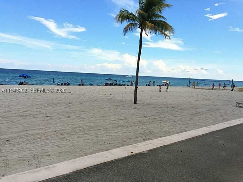Real estate property located at 2101 Ocean Dr #2608, Broward, Quadomain Tower I And Iv, Hollywood, FL