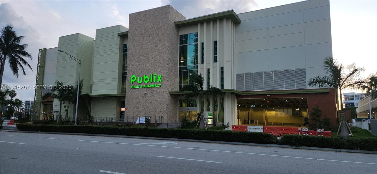Real estate property located at 2101 Ocean Dr #2608, Broward, Quadomain Tower I And Iv, Hollywood, FL
