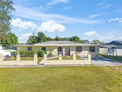 Real estate property located at 14421 Harrison St, Miami-dade, Richmond Heights, Miami, FL