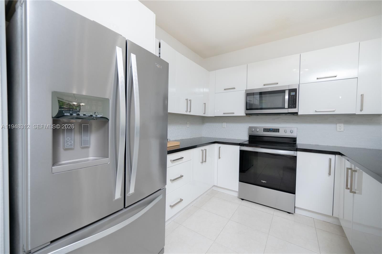 Real estate property located at 9866 10th St, Miami-dade, Fontainebleau West North, Miami, FL