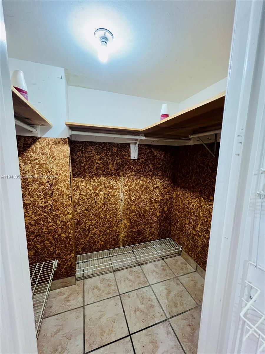 Real estate property located at 1331 Lincoln Rd #701, Miami-dade, Lincoln West Towers Condo, Miami Beach, FL