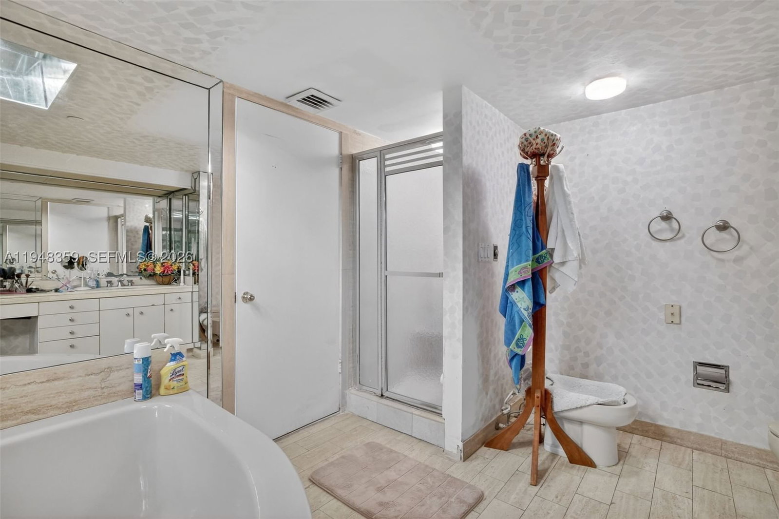 Real estate property located at 19355 Turnberry Way #8L, Miami-dade, Turnberry Towers Condo, Aventura, FL