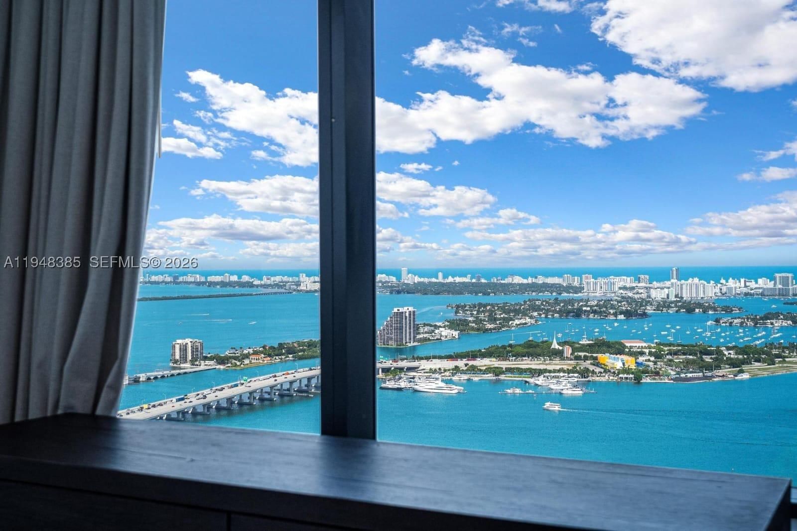 Real estate property located at 159 6th St #5101, Miami-dade, 159 Ne 6th Street Condo, Miami, FL