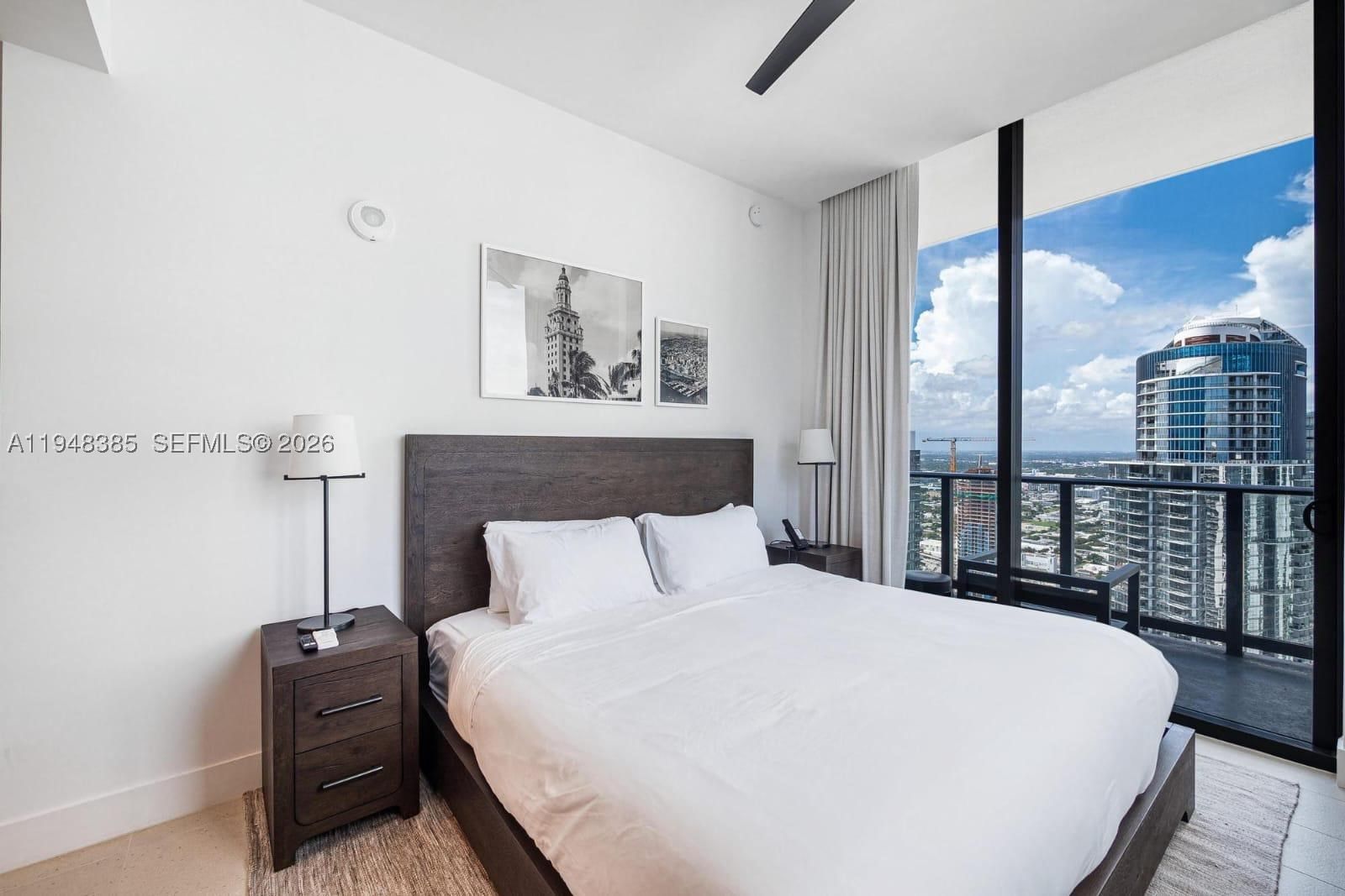Real estate property located at 159 6th St #5101, Miami-dade, 159 Ne 6th Street Condo, Miami, FL