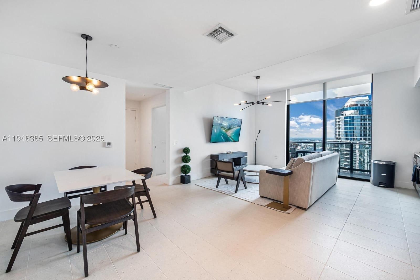 Real estate property located at 159 6th St #5101, Miami-dade, 159 Ne 6th Street Condo, Miami, FL