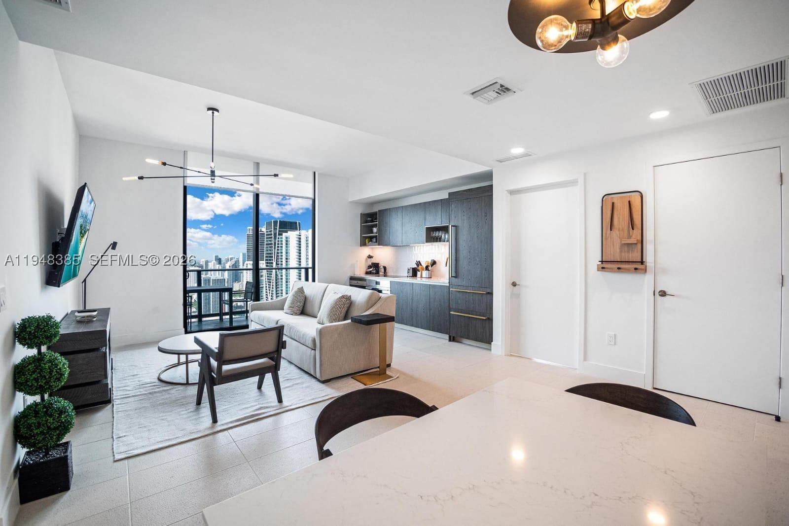 Real estate property located at 159 6th St #5101, Miami-dade, 159 Ne 6th Street Condo, Miami, FL