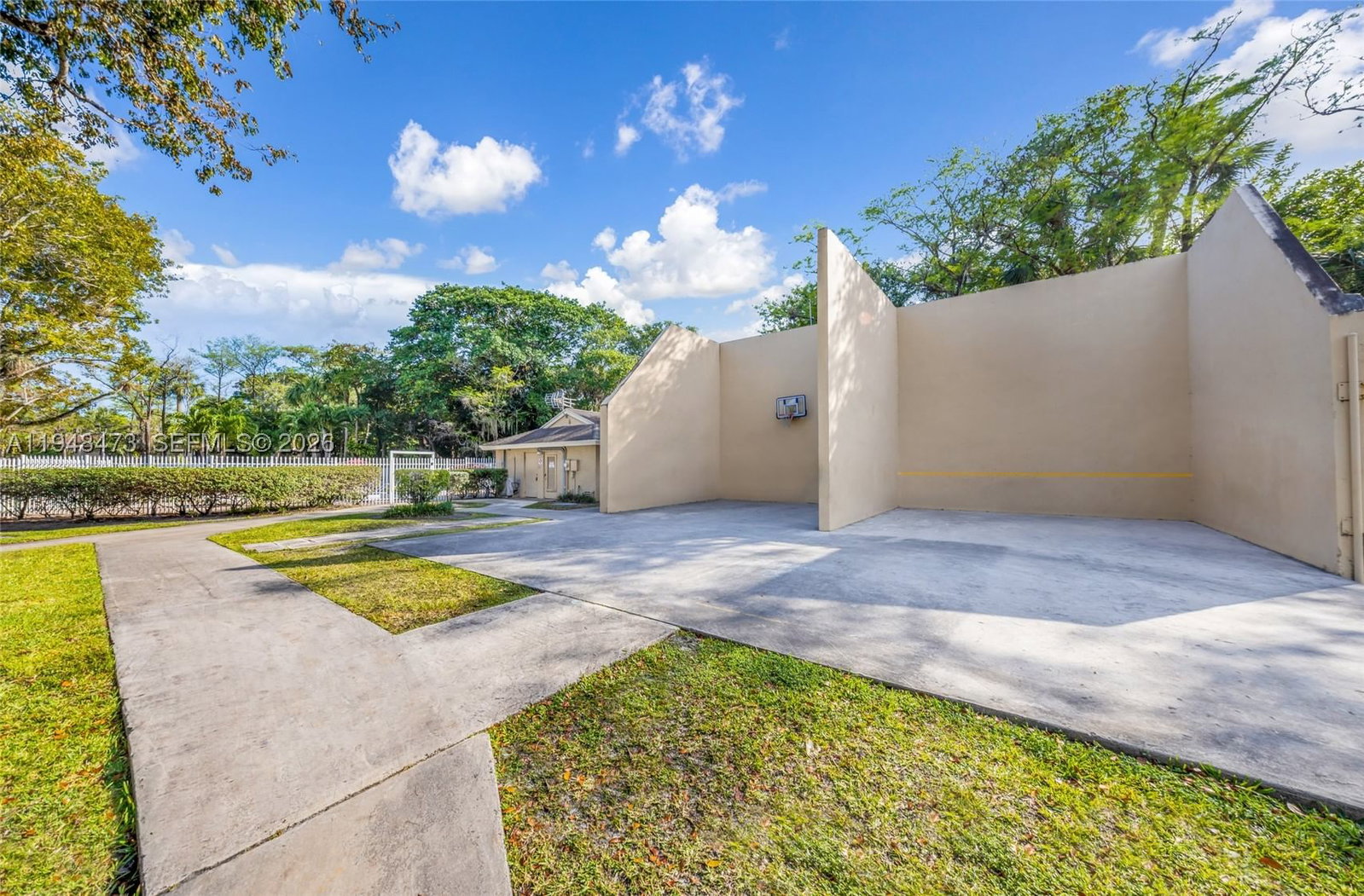 Real estate property located at 680 Cypress Club Way I10, Broward, Waters Edge At Deerfield, Deerfield Beach, FL
