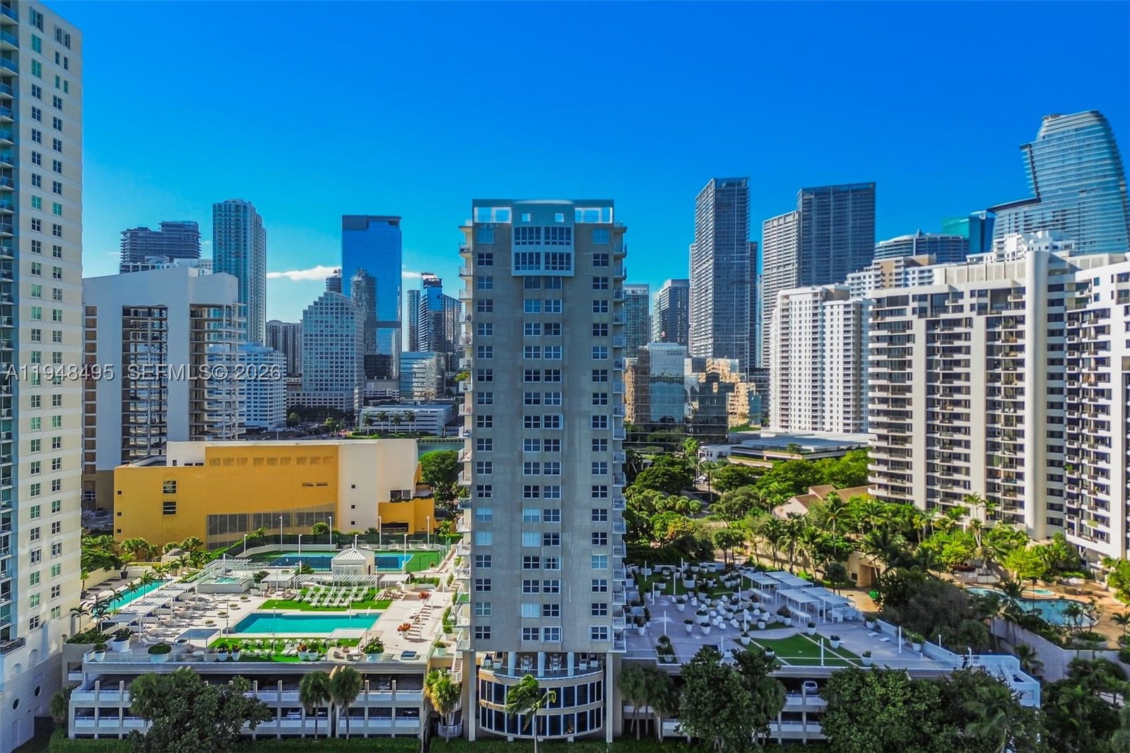 Real estate property located at 770 Claughton Island Dr #409, Miami-dade, Isola Condo, Miami, FL