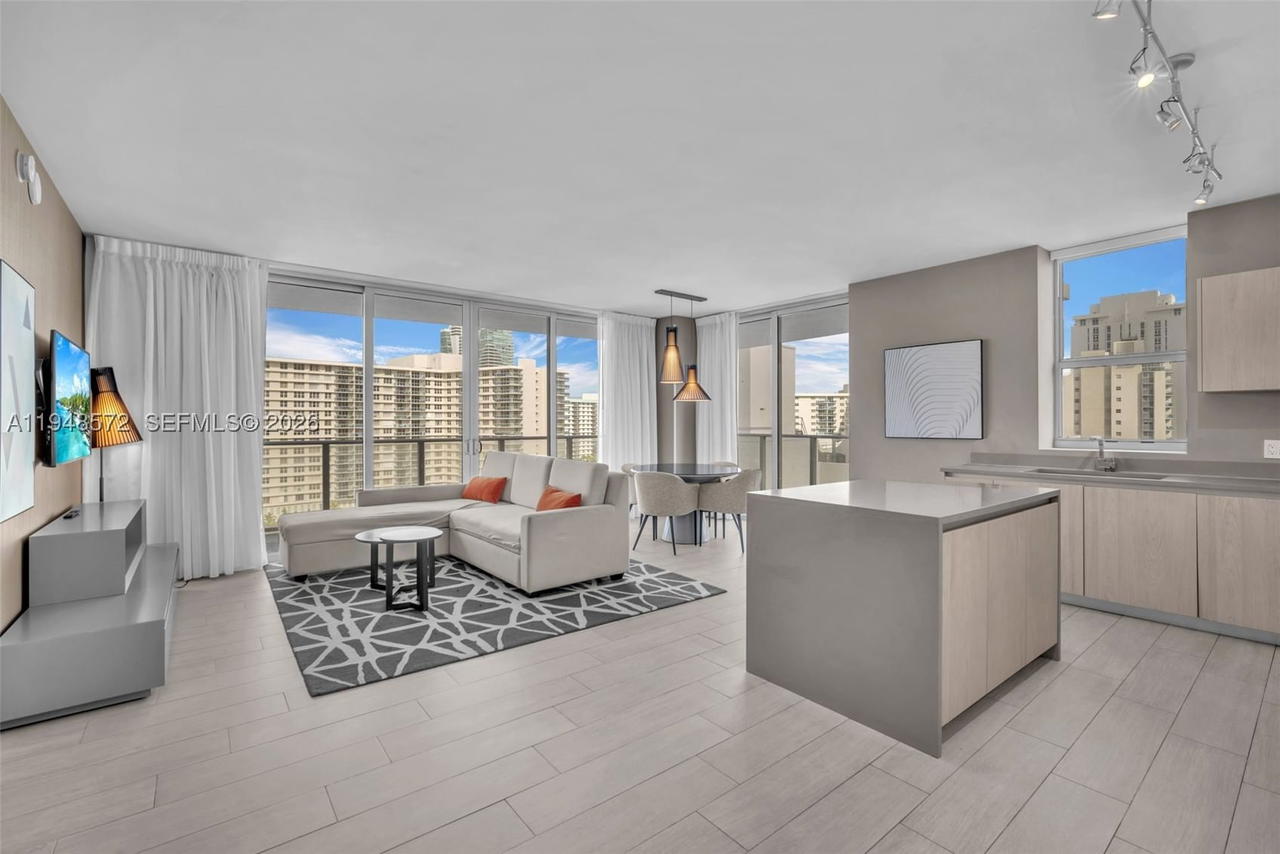 Real estate property located at 4010 Ocean Dr R701, Broward, 4010 South Ocean Condo, Hollywood, FL