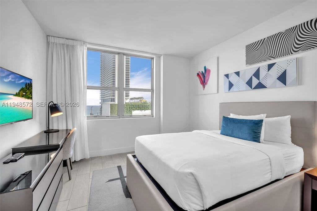 Real estate property located at 4010 Ocean Dr R701, Broward, 4010 South Ocean Condo, Hollywood, FL
