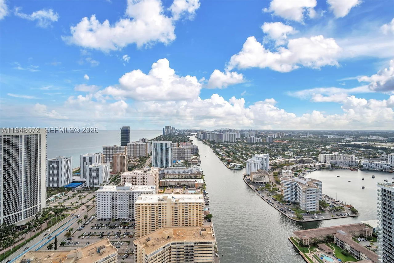 Real estate property located at 4010 Ocean Dr R701, Broward, 4010 South Ocean Condo, Hollywood, FL