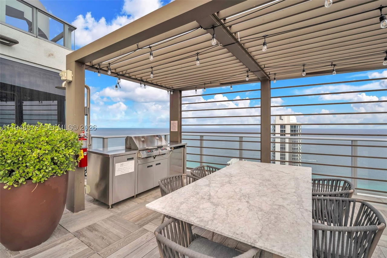 Real estate property located at 4010 Ocean Dr R701, Broward, 4010 South Ocean Condo, Hollywood, FL