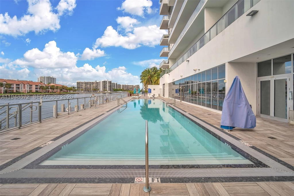 Real estate property located at 4010 Ocean Dr R701, Broward, 4010 South Ocean Condo, Hollywood, FL