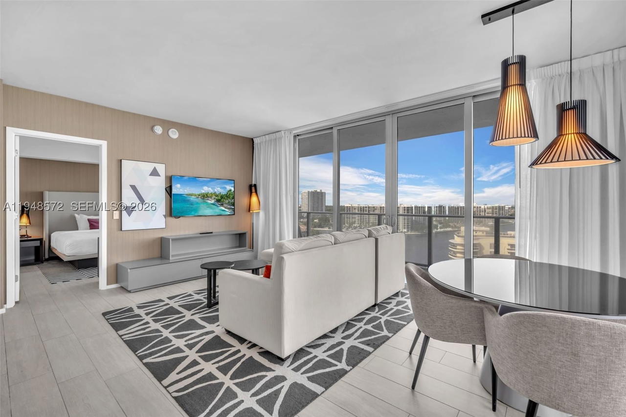 Real estate property located at 4010 Ocean Dr R701, Broward, 4010 South Ocean Condo, Hollywood, FL