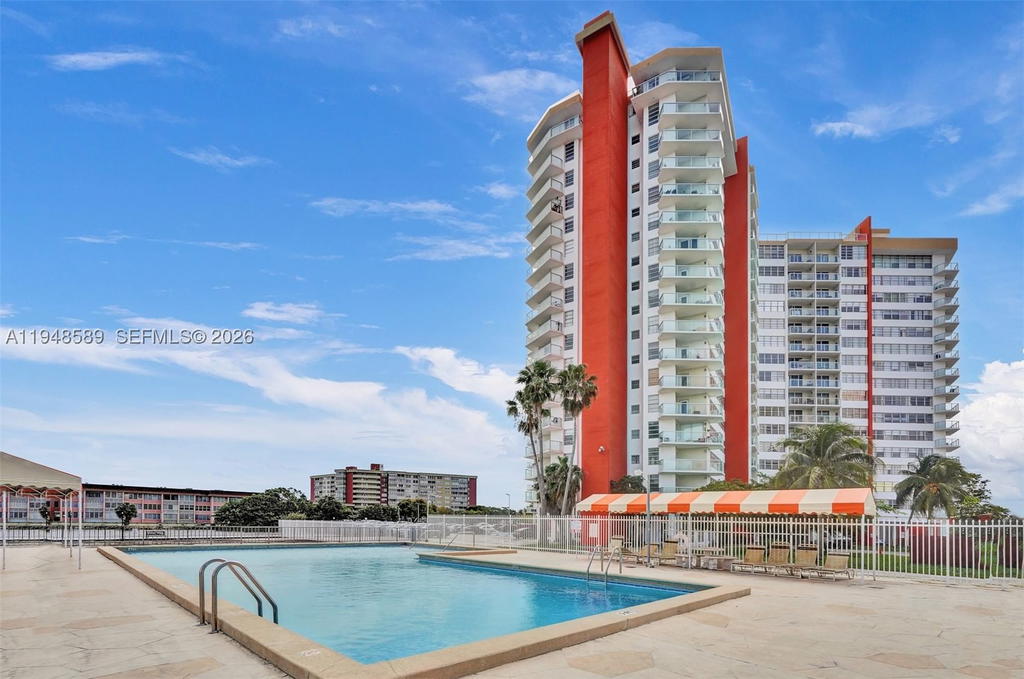Real estate property located at 1301 Miami Gardens Dr #501W, Miami-dade, Buckley Towers Condo - Ea, Miami, FL
