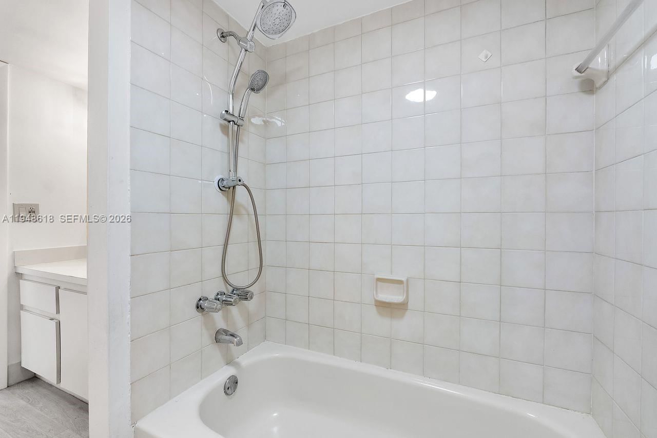 Real estate property located at 995 84th Ave #223, Miami-dade, Westchester Point Condo, Miami, FL