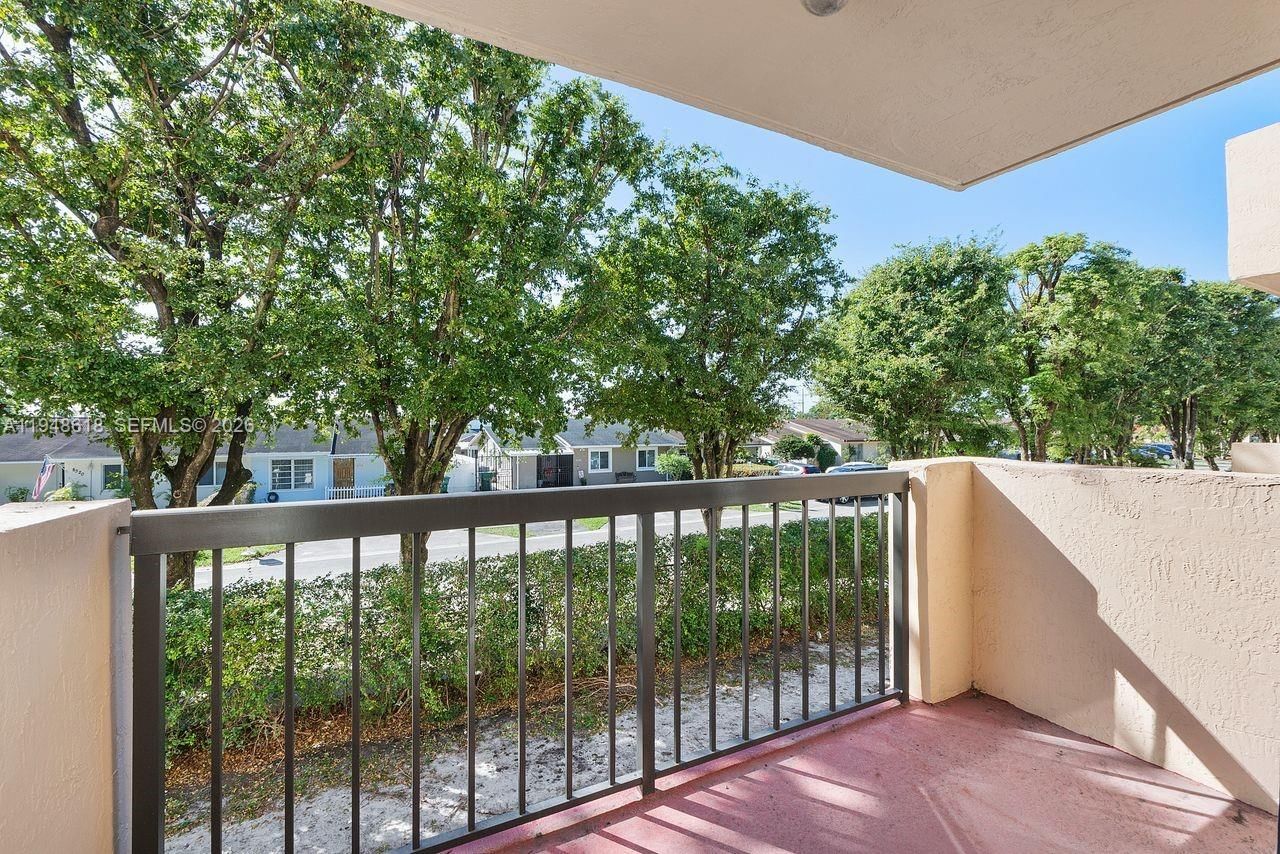 Real estate property located at 995 84th Ave #223, Miami-dade, Westchester Point Condo, Miami, FL