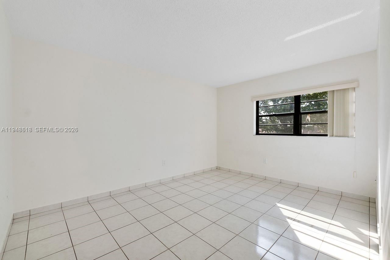 Real estate property located at 995 84th Ave #223, Miami-dade, Westchester Point Condo, Miami, FL