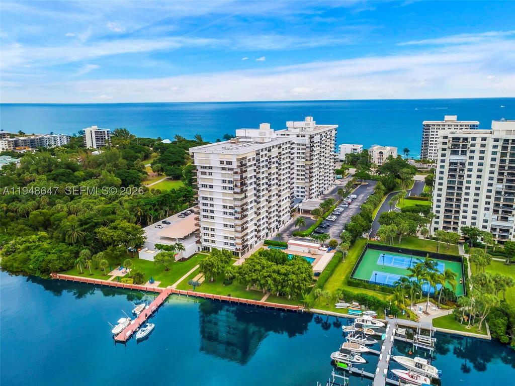 Real estate property located at 2121 Ocean Blvd #902W, Palm Beach, Boca Towers Condo Portion, Boca Raton, FL