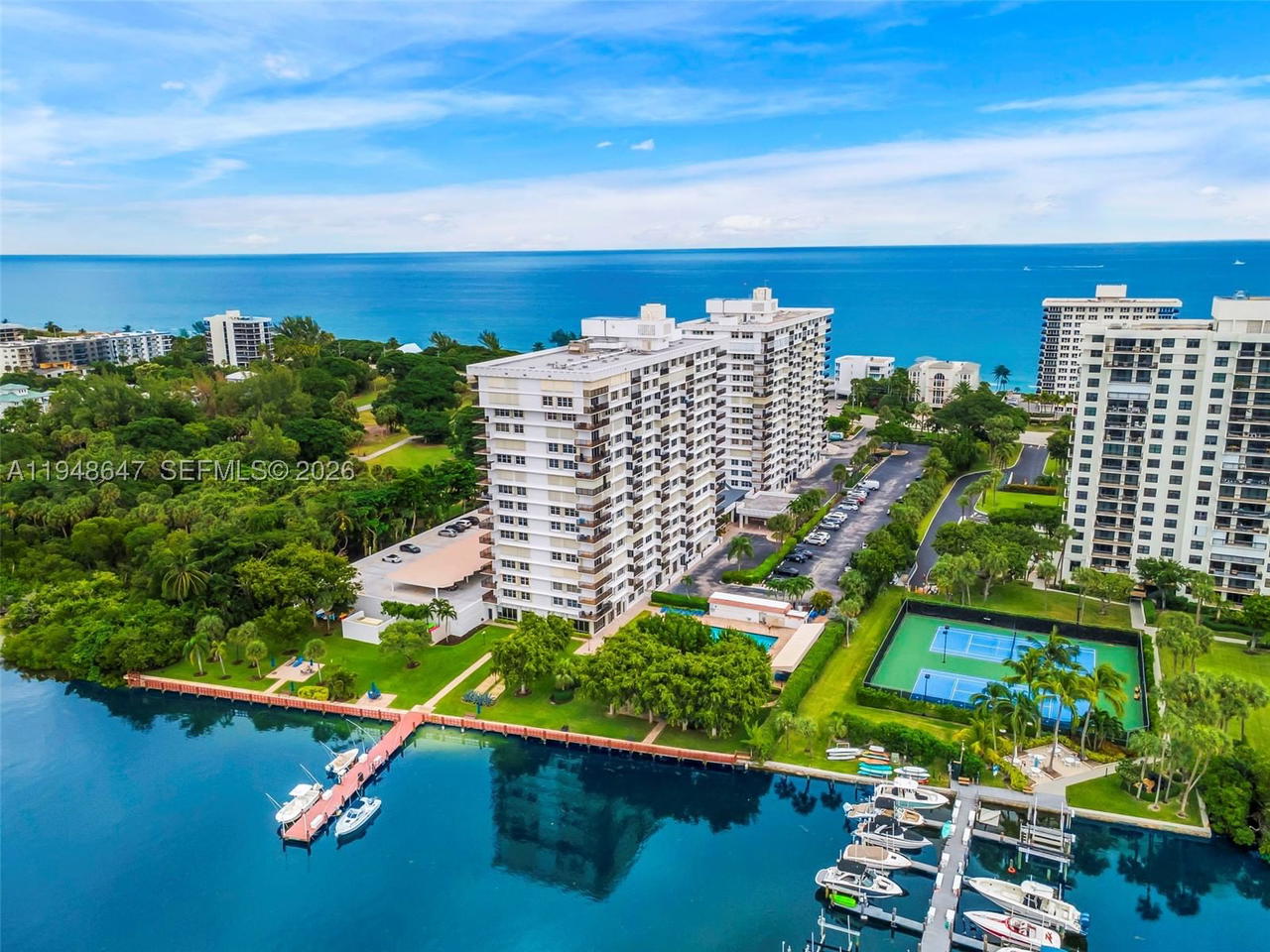 Real estate property located at 2121 Ocean Blvd #902W, Palm Beach, Boca Towers Condo Portion, Boca Raton, FL