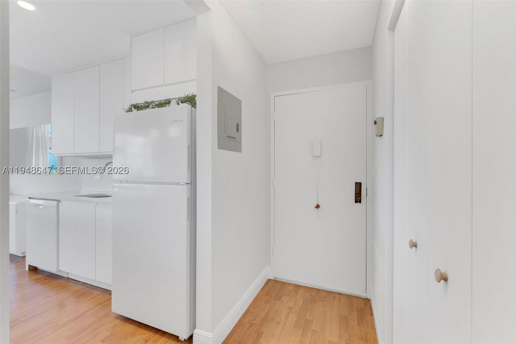 Real estate property located at 2121 Ocean Blvd #902W, Palm Beach, Boca Towers Condo Portion, Boca Raton, FL