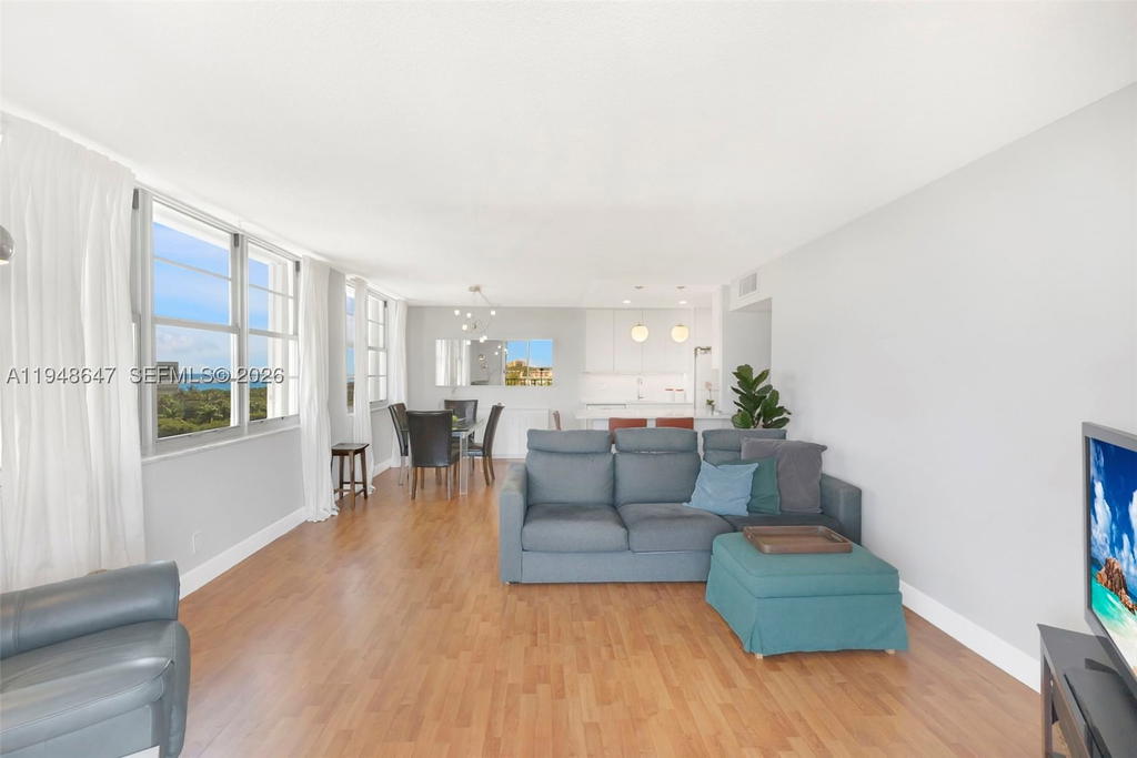 Real estate property located at 2121 Ocean Blvd #902W, Palm Beach, Boca Towers Condo Portion, Boca Raton, FL