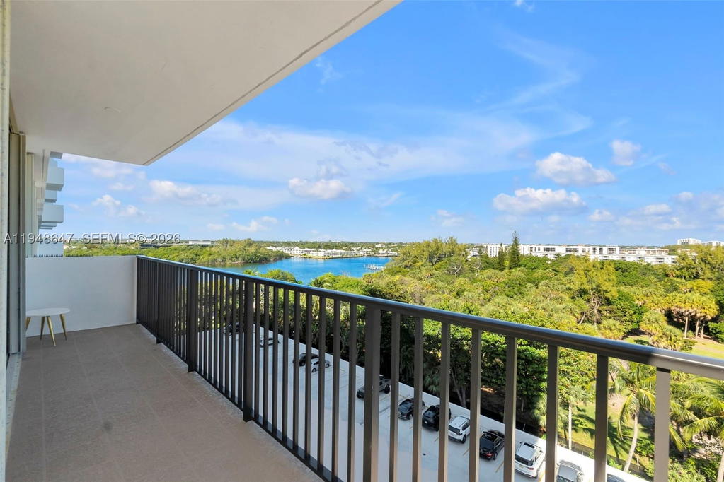 Real estate property located at 2121 Ocean Blvd #902W, Palm Beach, Boca Towers Condo Portion, Boca Raton, FL