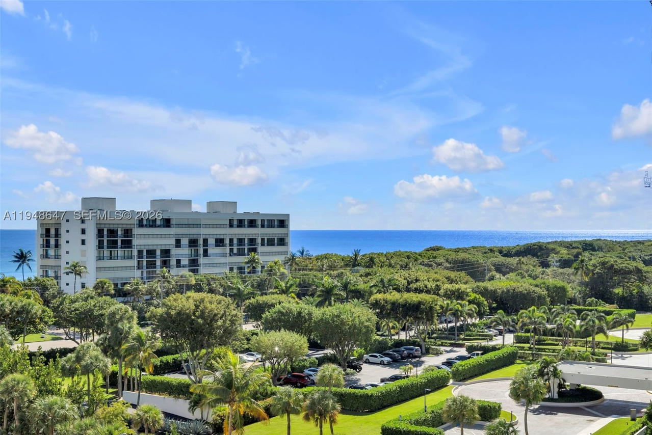 Real estate property located at 2121 Ocean Blvd #902W, Palm Beach, Boca Towers Condo Portion, Boca Raton, FL