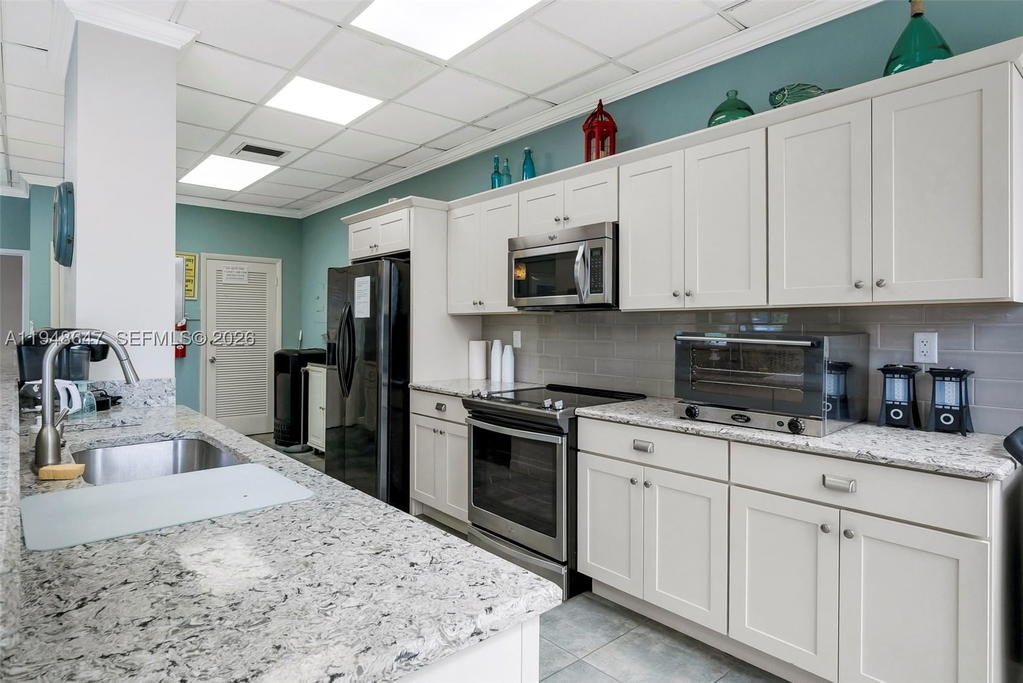 Real estate property located at 2121 Ocean Blvd #902W, Palm Beach, Boca Towers Condo Portion, Boca Raton, FL