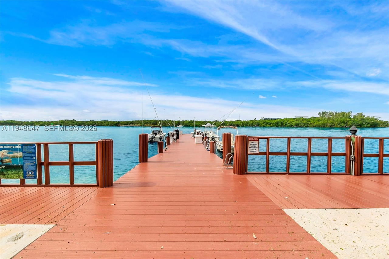 Real estate property located at 2121 Ocean Blvd #902W, Palm Beach, Boca Towers Condo Portion, Boca Raton, FL