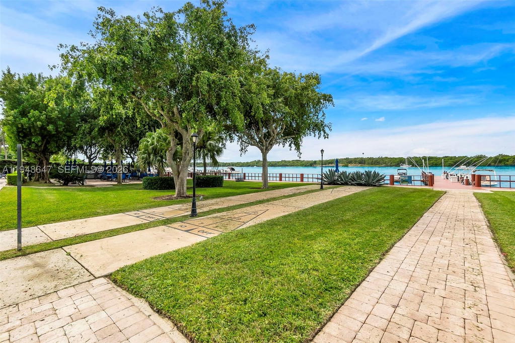 Real estate property located at 2121 Ocean Blvd #902W, Palm Beach, Boca Towers Condo Portion, Boca Raton, FL