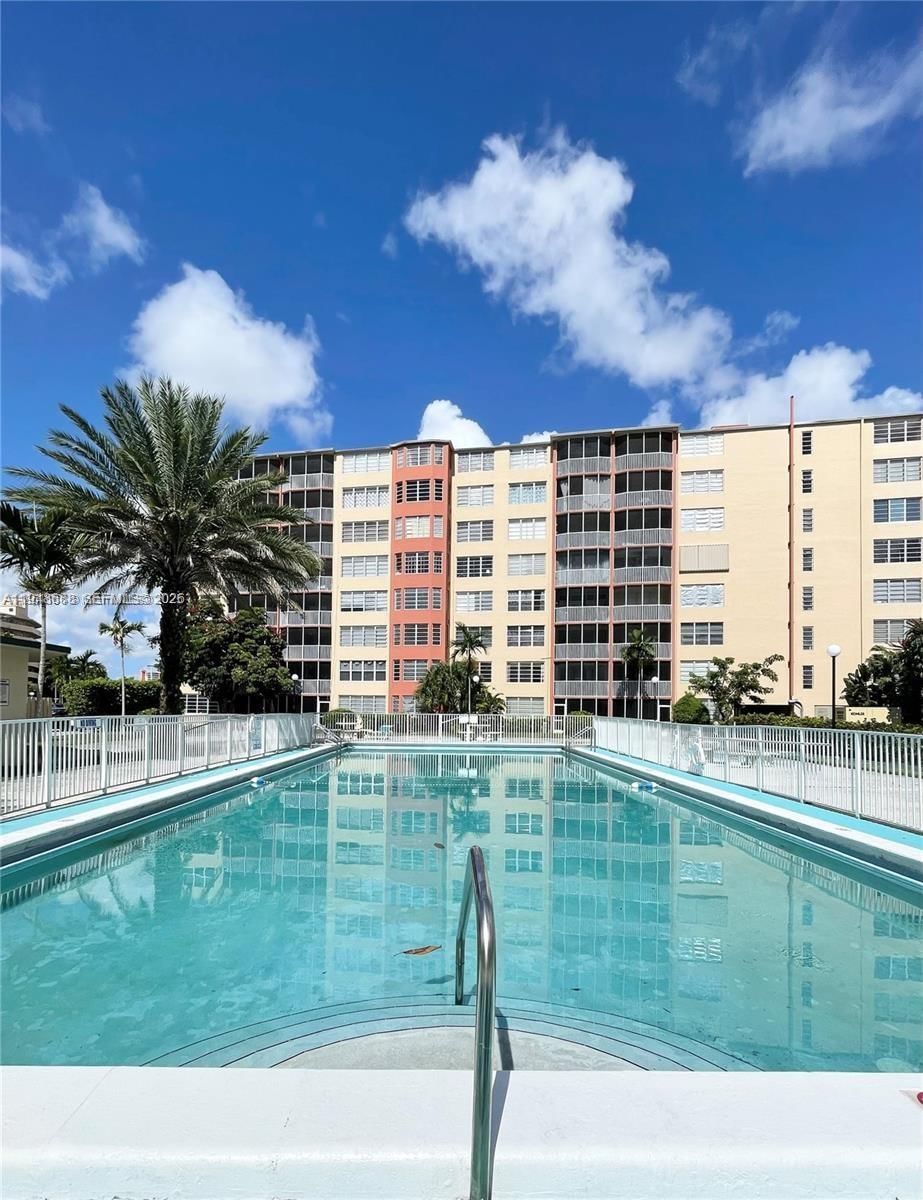 Real estate property located at 1780 191st St #705-2, Miami-dade, Jade Winds Group -, Miami, FL