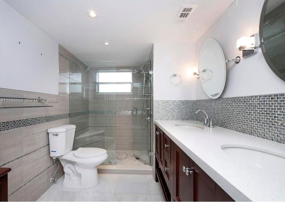 Real estate property located at 1780 191st St #705-2, Miami-dade, Jade Winds Group -, Miami, FL