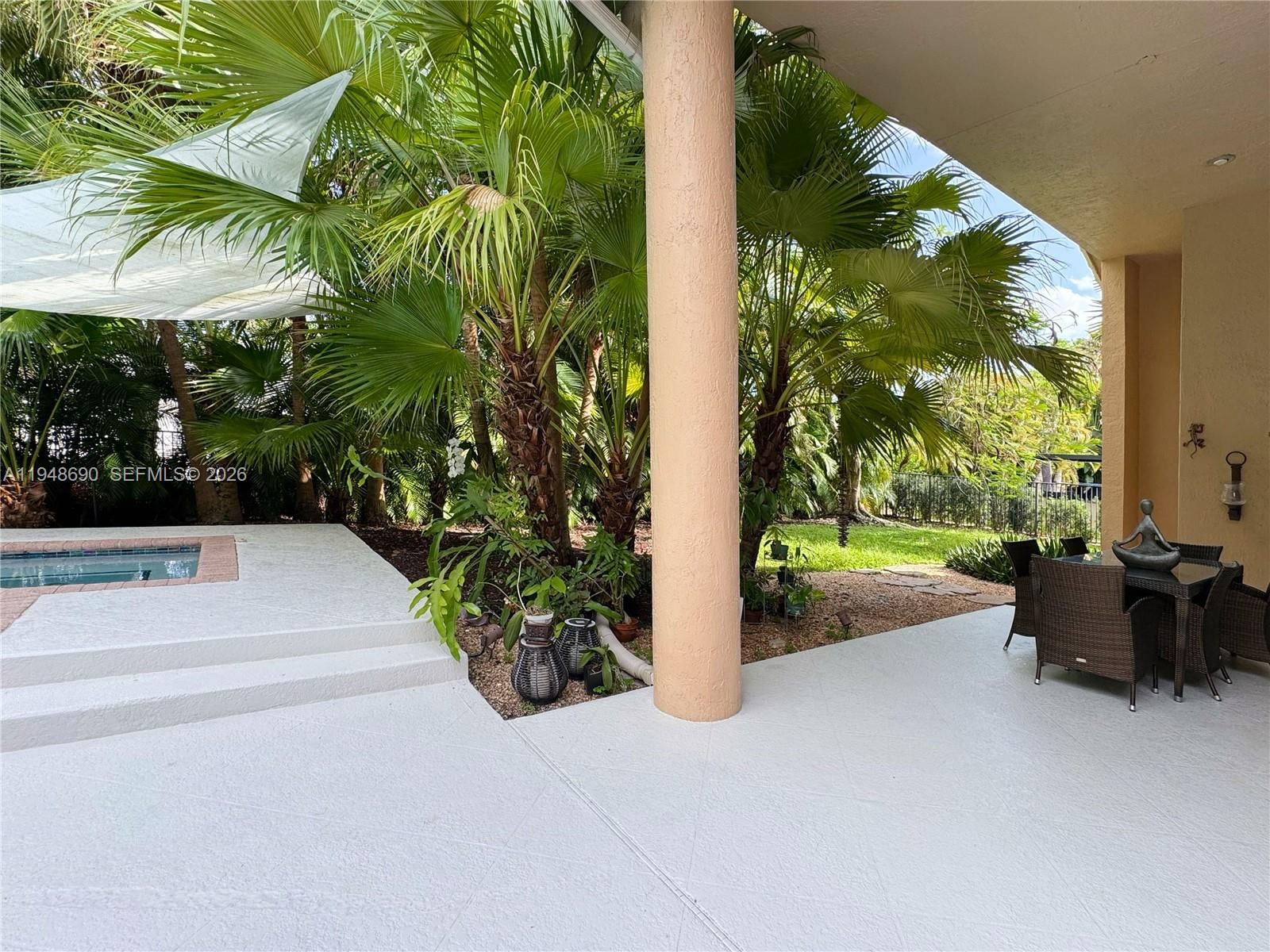 Real estate property located at 375 Sabal Way, Broward, Sector 6, Weston, FL