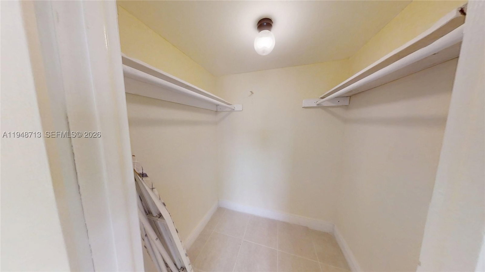 Real estate property located at 2800 Sunrise Lakes Dr #101, Broward, Sunrise Lakes 5 Condo, Sunrise, FL