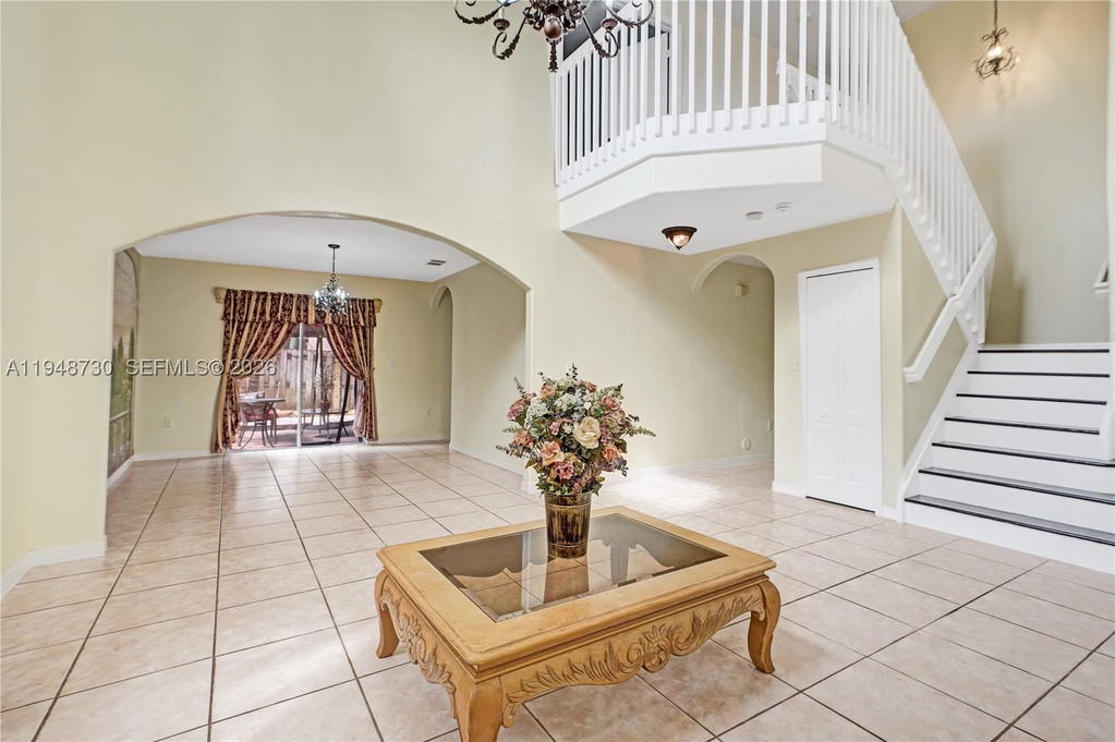 Real estate property located at 5502 162nd Pl, Miami-dade, Pelicans Cove, Miami, FL