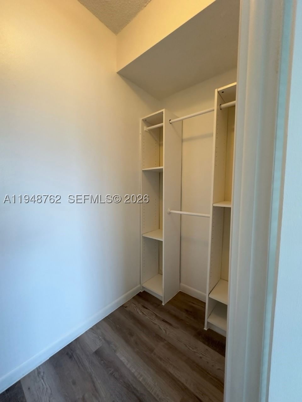 Real estate property located at 500 Executive Center Dr #2N, Palm Beach, Breakwaters Of The Palm B, West Palm Beach, FL