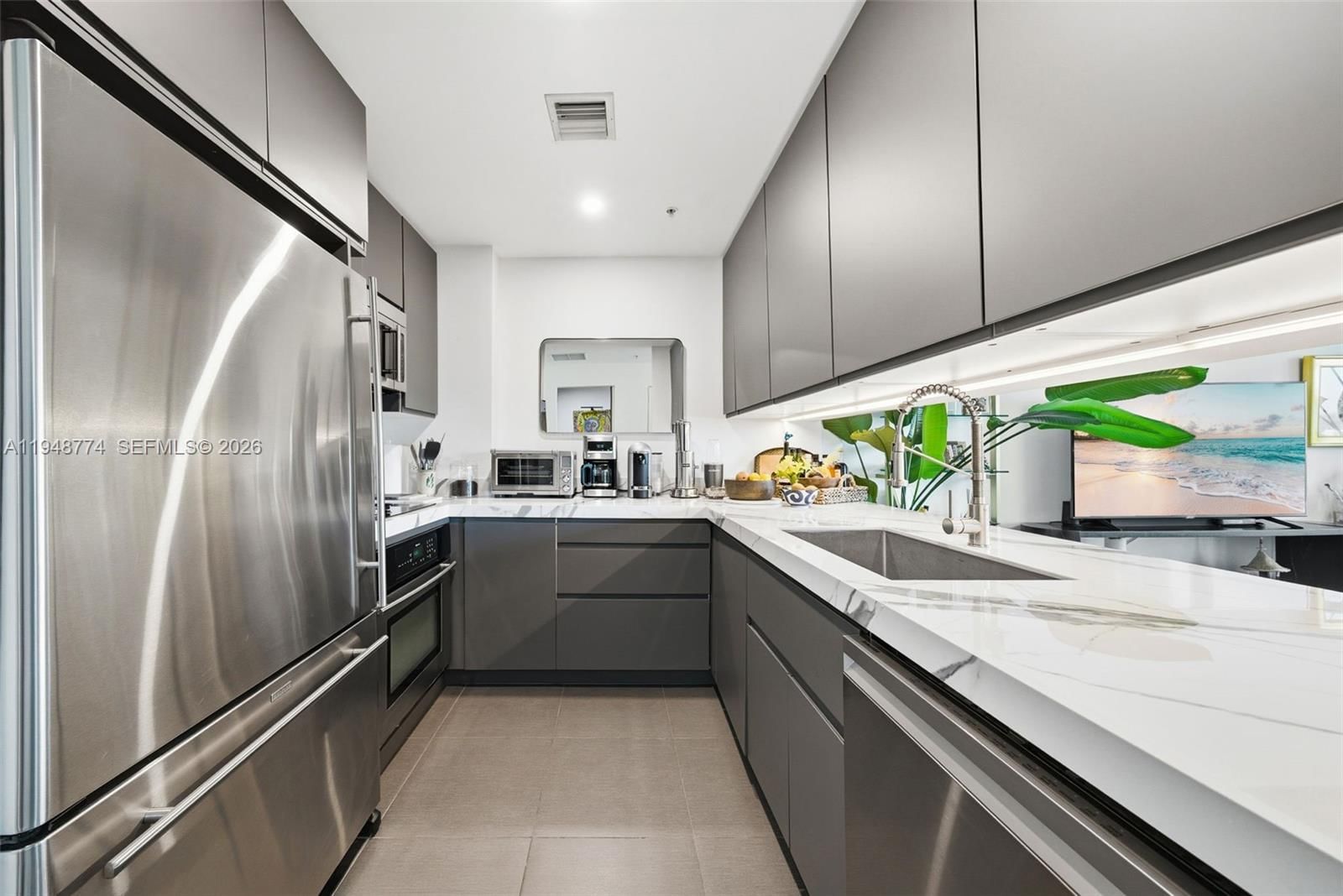 Real estate property located at 3301 1st Ave H0805, Miami-dade, Four Midtown Miami Condo, Miami, FL