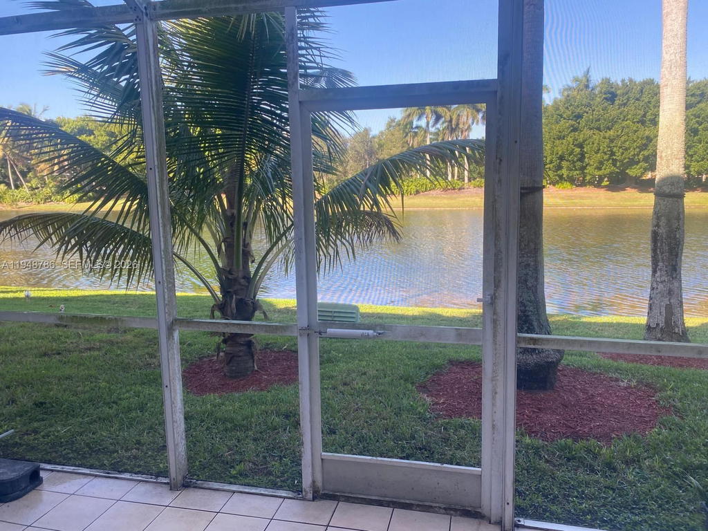 Real estate property located at 2237 Salerno Cir, Broward, Sectors 3 & 4 Boundary Pl, Weston, FL