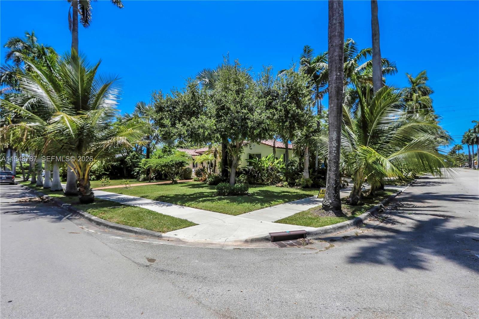Real estate property located at 1150 Polk St, Broward, Hollywood Lakes Section, Hollywood, FL
